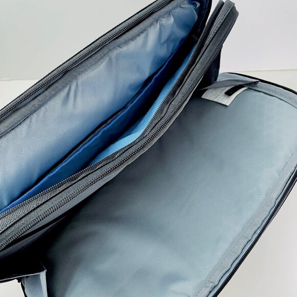 Dell New Pro Briefcase 15" Soft Carrying Case Laptop Notebook Genuine Tablet Bag - Picture 7 of 16